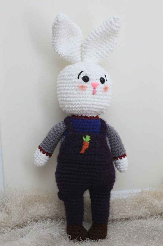 Alex the Bunny Amigurumi